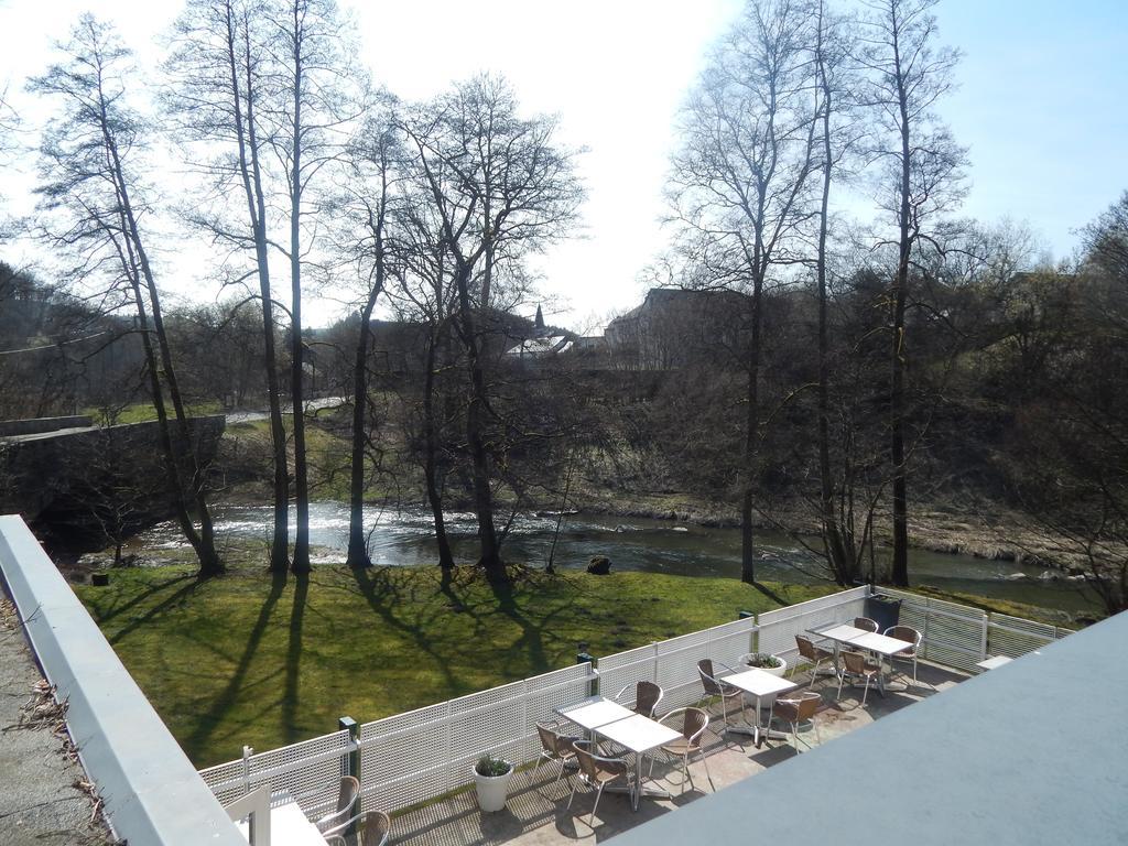 Hotel Le Martin Pecheur Fauvillers Экстерьер фото
